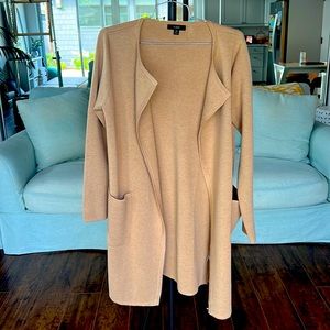 XS J. Crew camel cardigan with front pockets